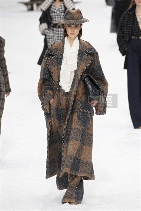 chanel sneeuwbol 2019|chanel fashion show fall.